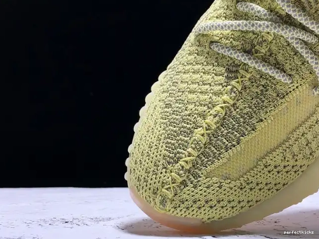 Reflective Yeezys 350 Antlia FV3255 V2 Adidas 0702